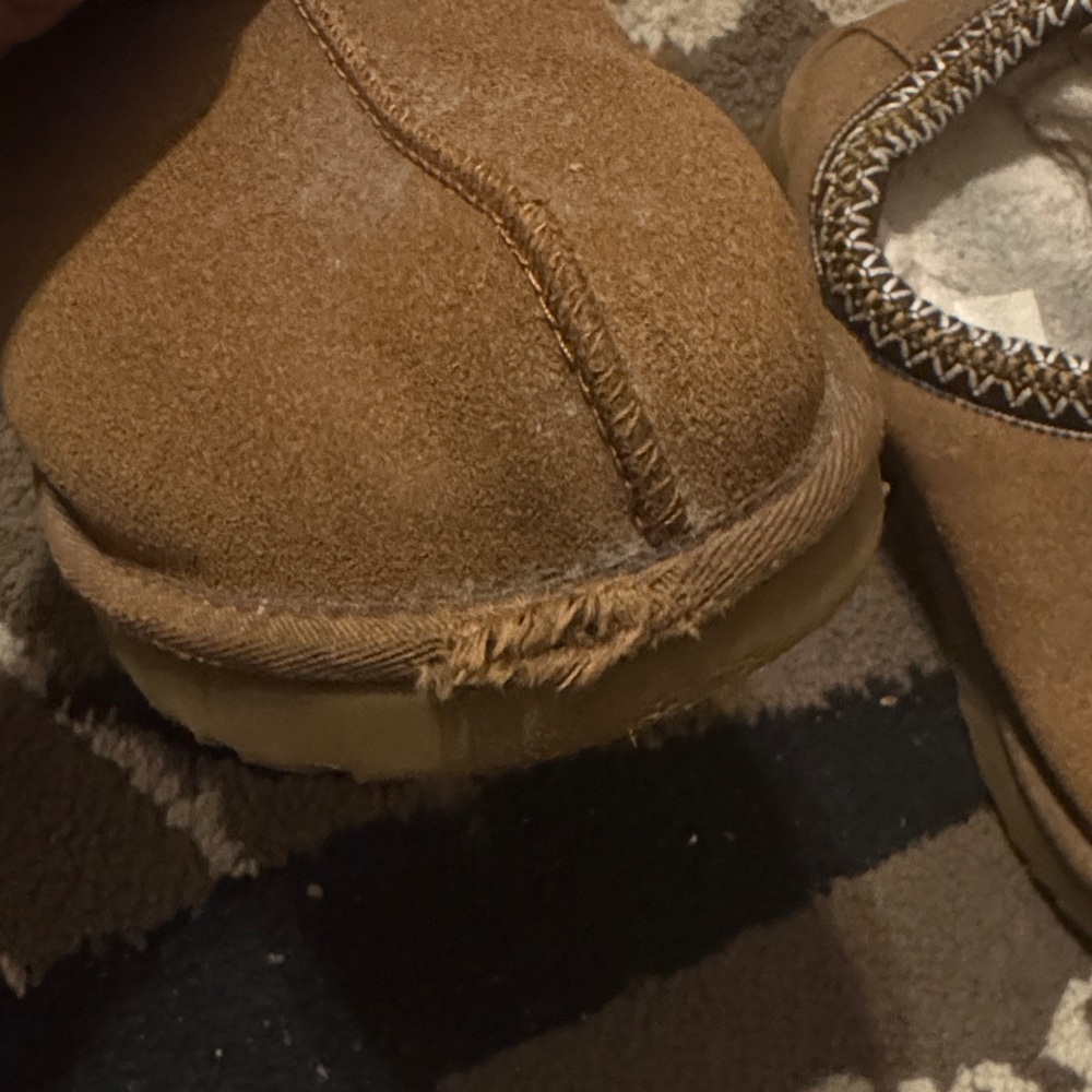 UGG Chestnut Tasman Slippers - Picture 5 of 7
